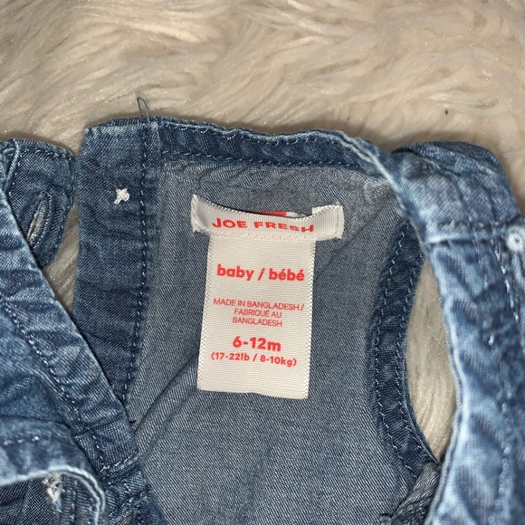 Joe Fresh Chambray/Denim Romper 6-12 Months - Picture 4 of 5